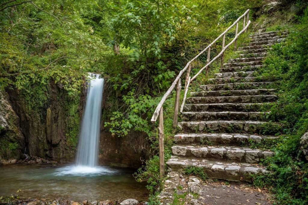 Valle Delle Ferriere Hiking Tour